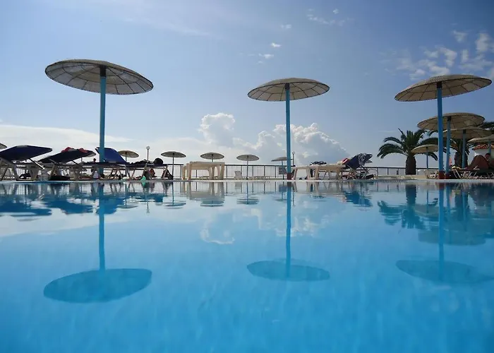 Cavos Horizon Hotel 3*