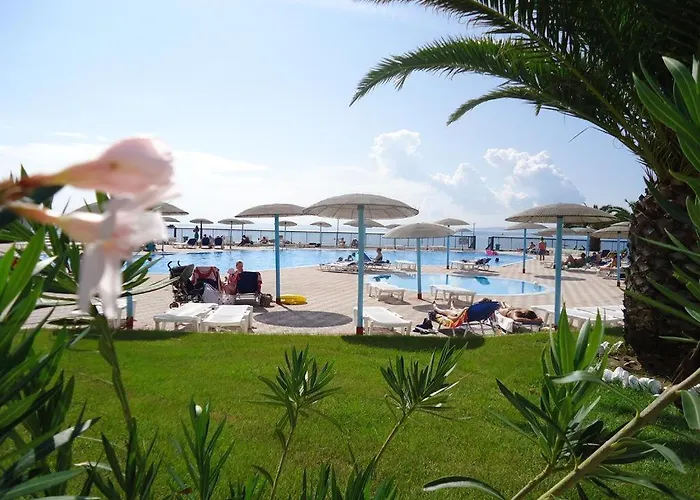 Hotel Cavos Horizon