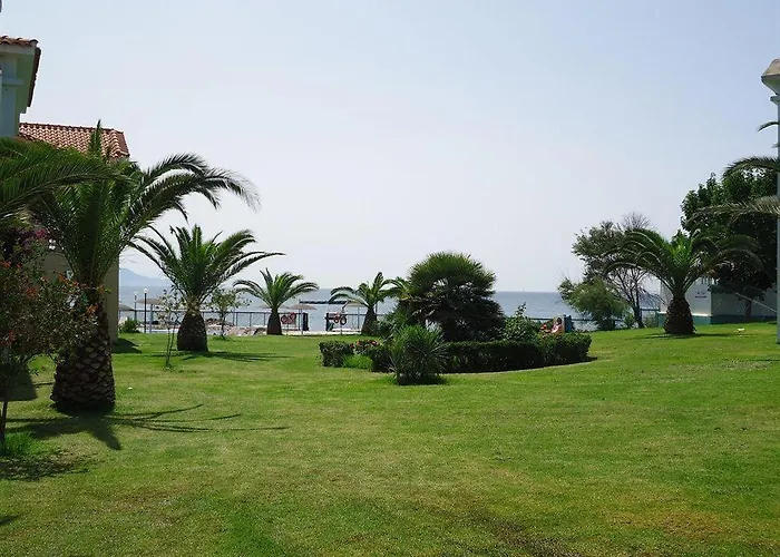 Cavos Horizon Hotel 3*