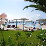 Hotel Cavos Horizon