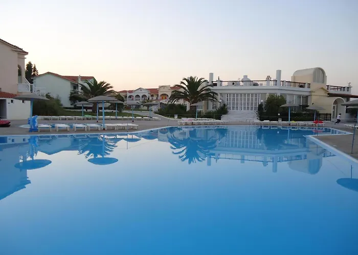 Cavos Horizon Hotel